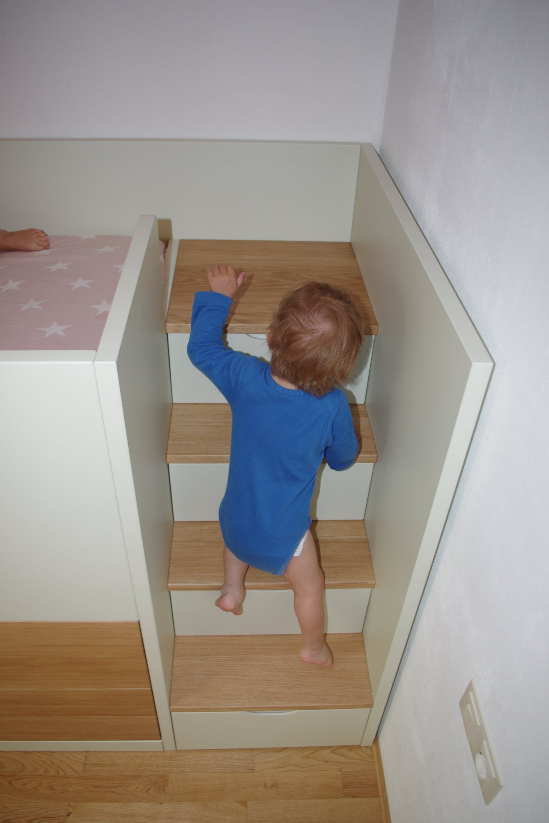 Kinderbett
