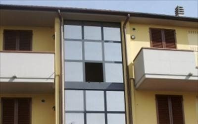 Vetrata di condominio in PVC
