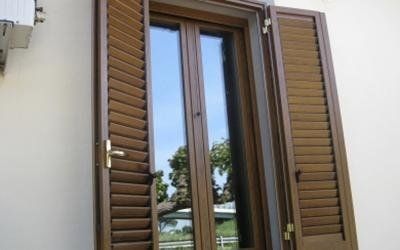 Persiane in legno e PVC