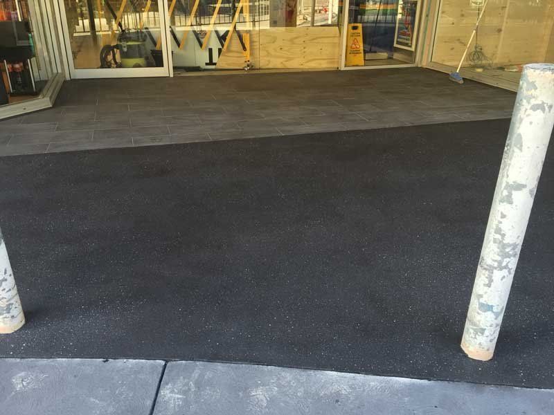 new concrete sidewalk