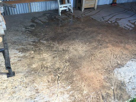 Discoloured concrete surface discoloured concrete surface