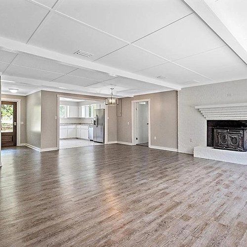 Living Room with Chandelier — Pooler, GA — Holcombe Painting & Wallcovering