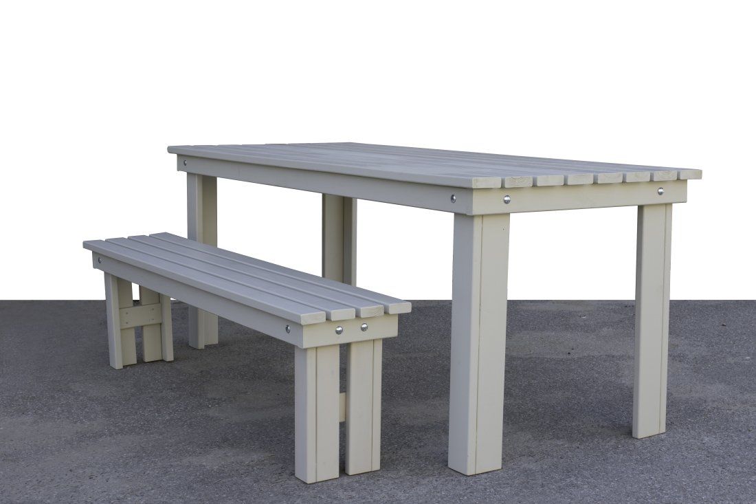 Manufacture of chests of drawers