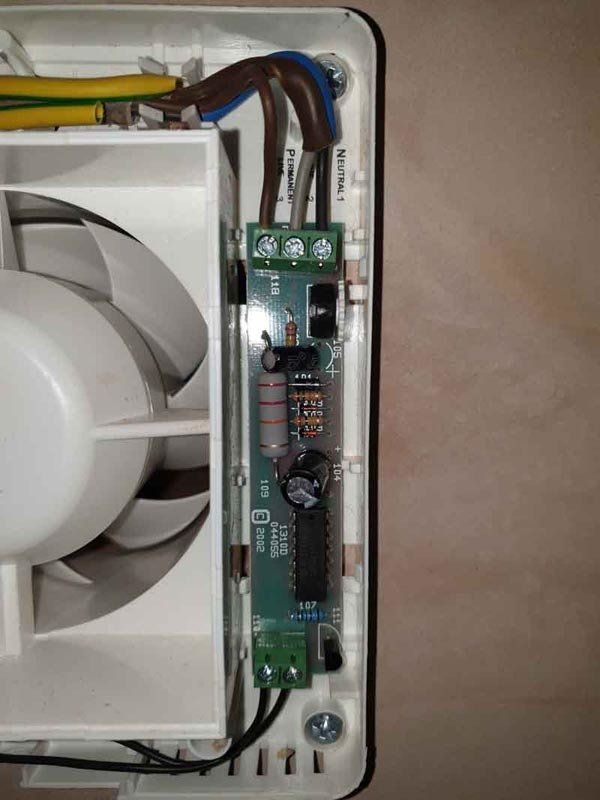 Extractor fan wiring