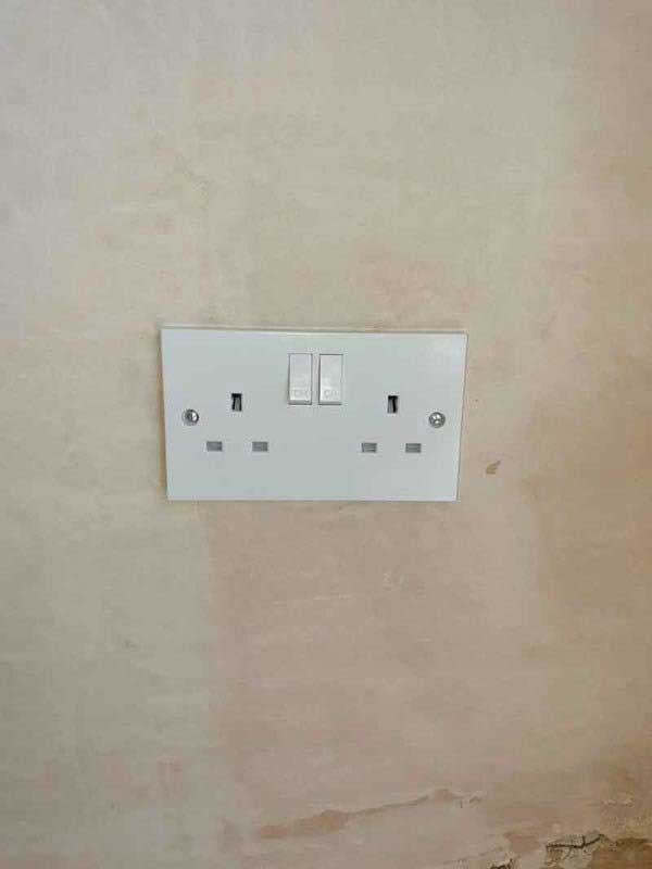 Relocated twin socket by electrical contactor