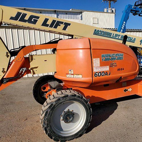 Straight Boom Lift — Tucson, AZ — Modern Lift Inc. Straight Boom Lift — Tucson, AZ — Modern Lift Inc.
