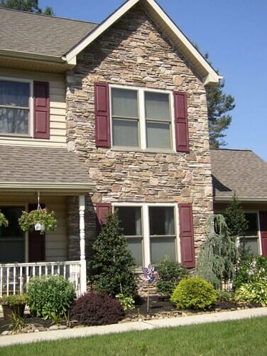z-chardonnay ledgstone with fieldstone — Stone Fonts in Langhorne, PA