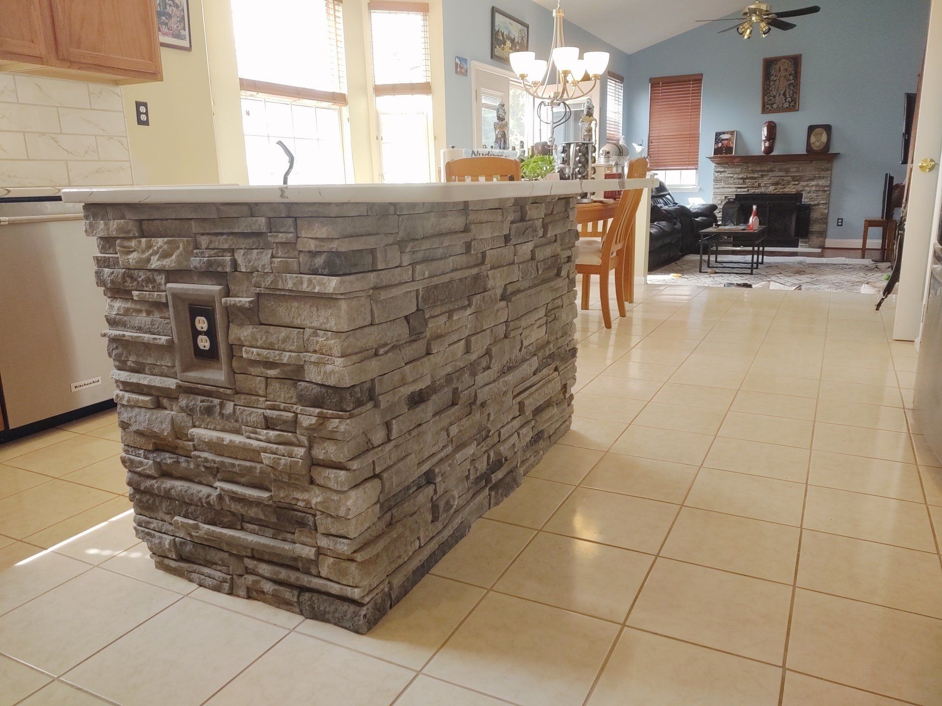 Echo ridge stack stone  kitchen island (2)