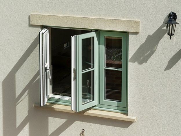 A green window is open on a white wall