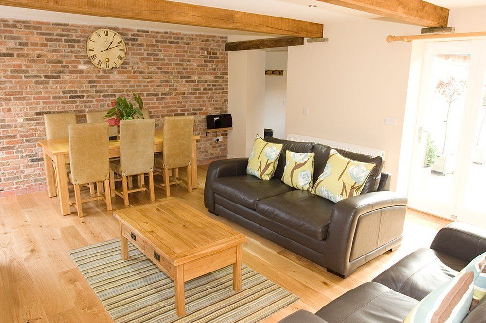 Jockhedge Holiday Cottages - Pine Cottage