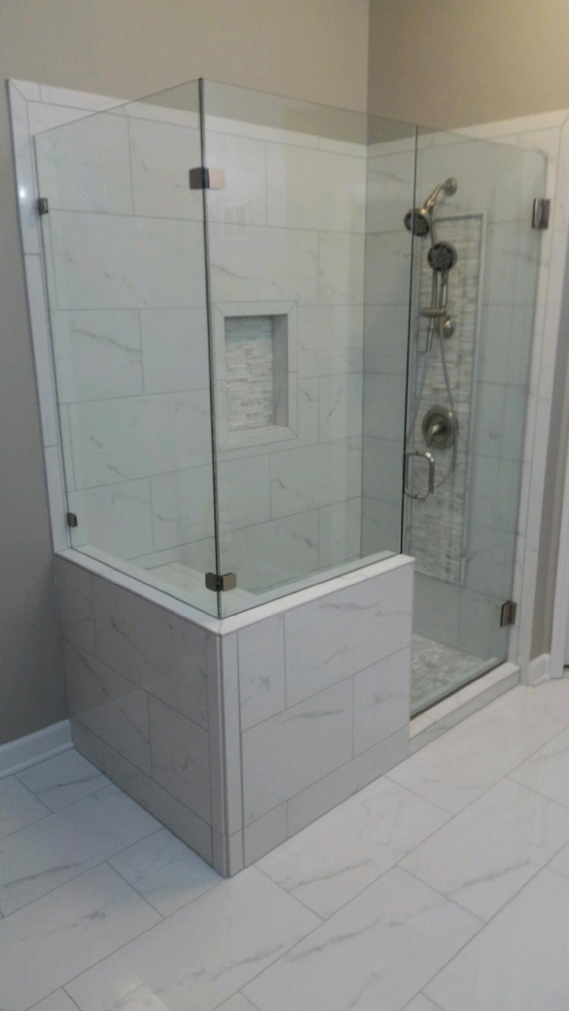 Bath Room Shower Doors — Shower Glass Door in Olathe, KD Bath Room Shower Doors — Shower Glass Door in Olathe, KD