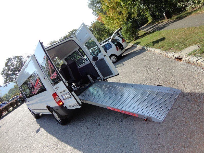 Rollstuhlrampe Taxi Mühlauer