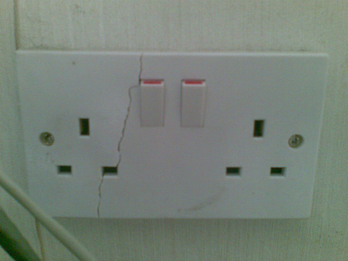 Broken Socket