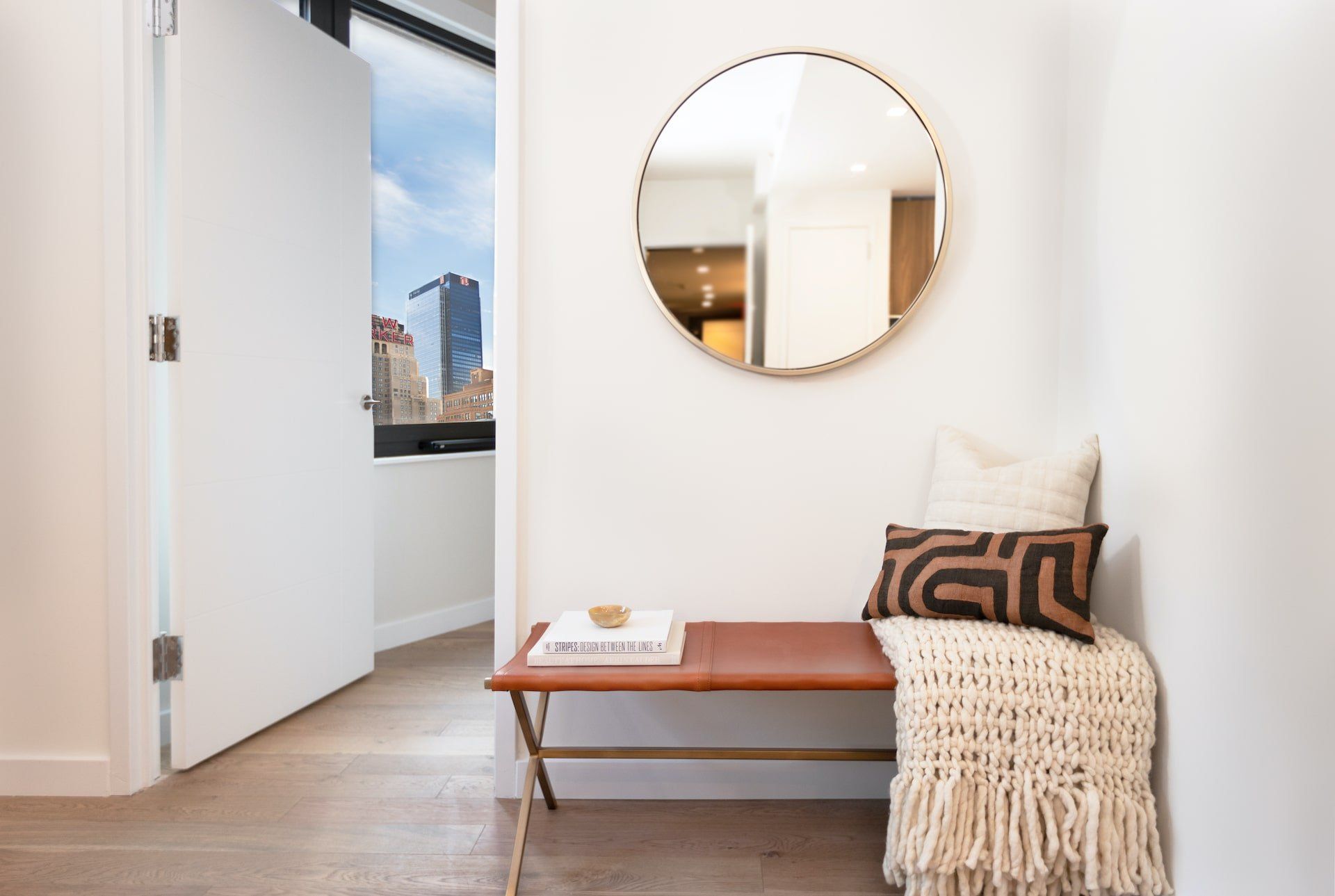 445 W 35 sitting area