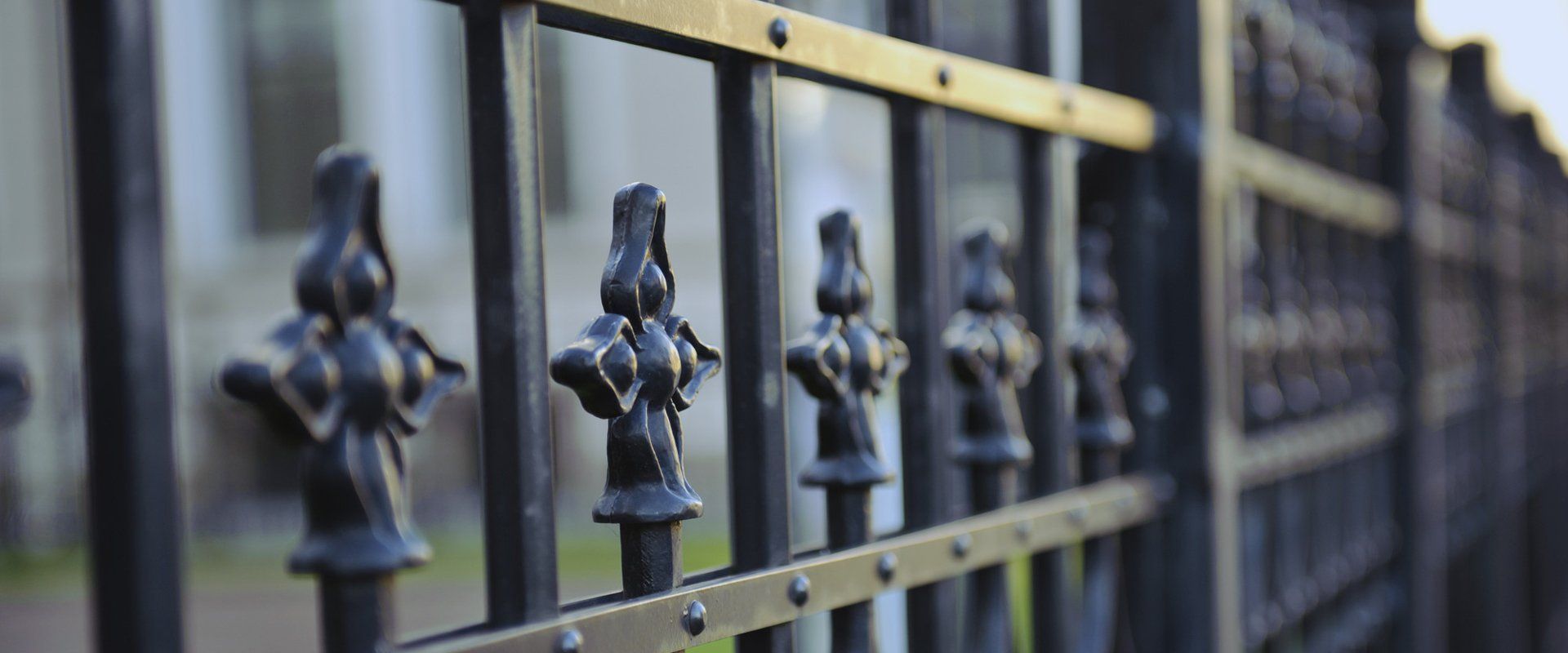 closer view of the fencing