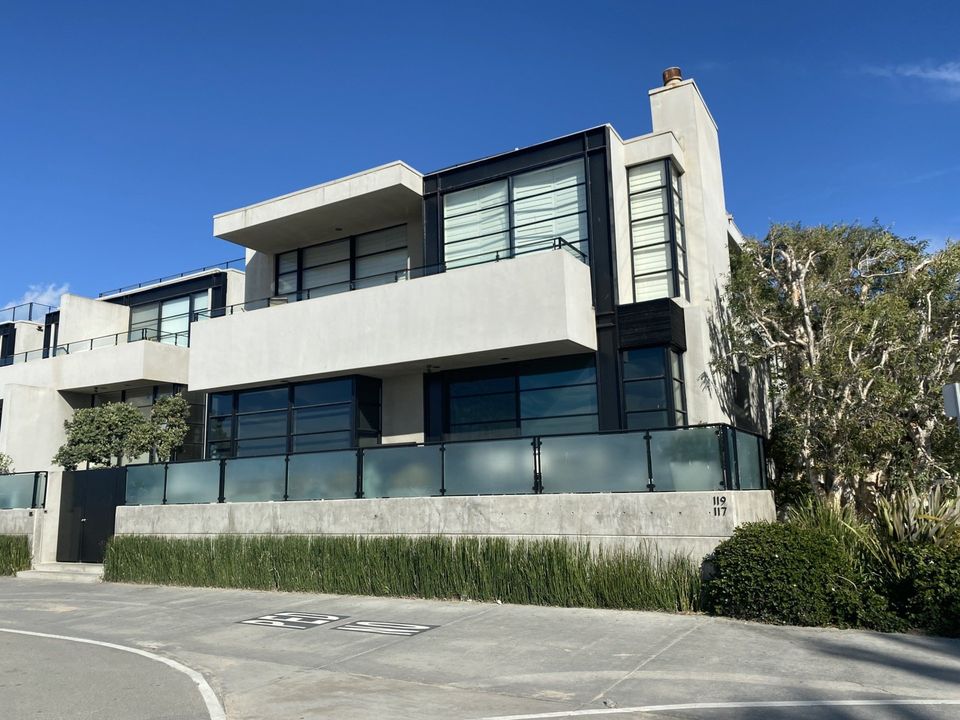 Boardwalk Condo in Venice