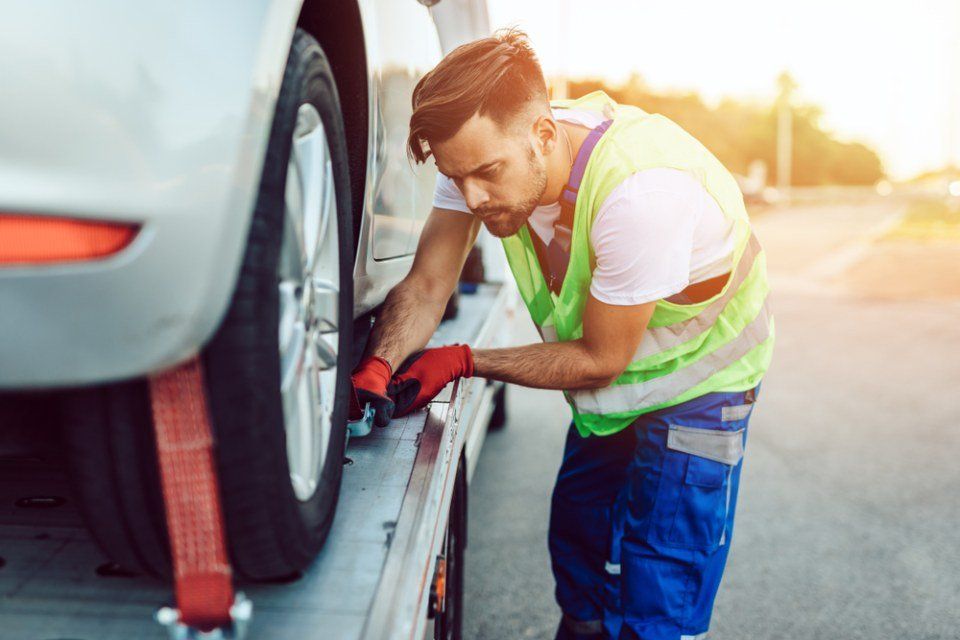 man locking the tire