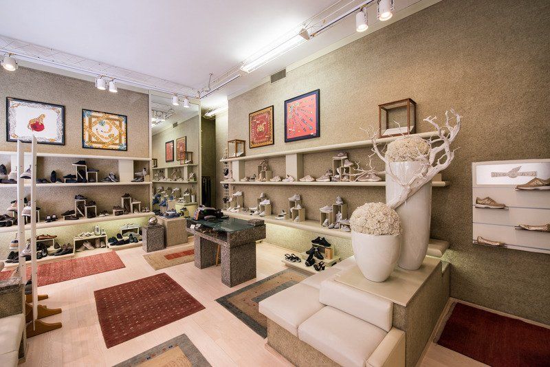 esposizione del negozio di scarpe