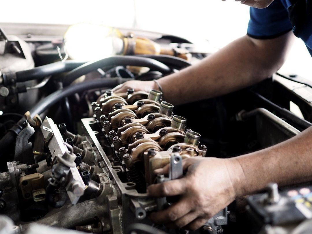 Riparazione motore auto