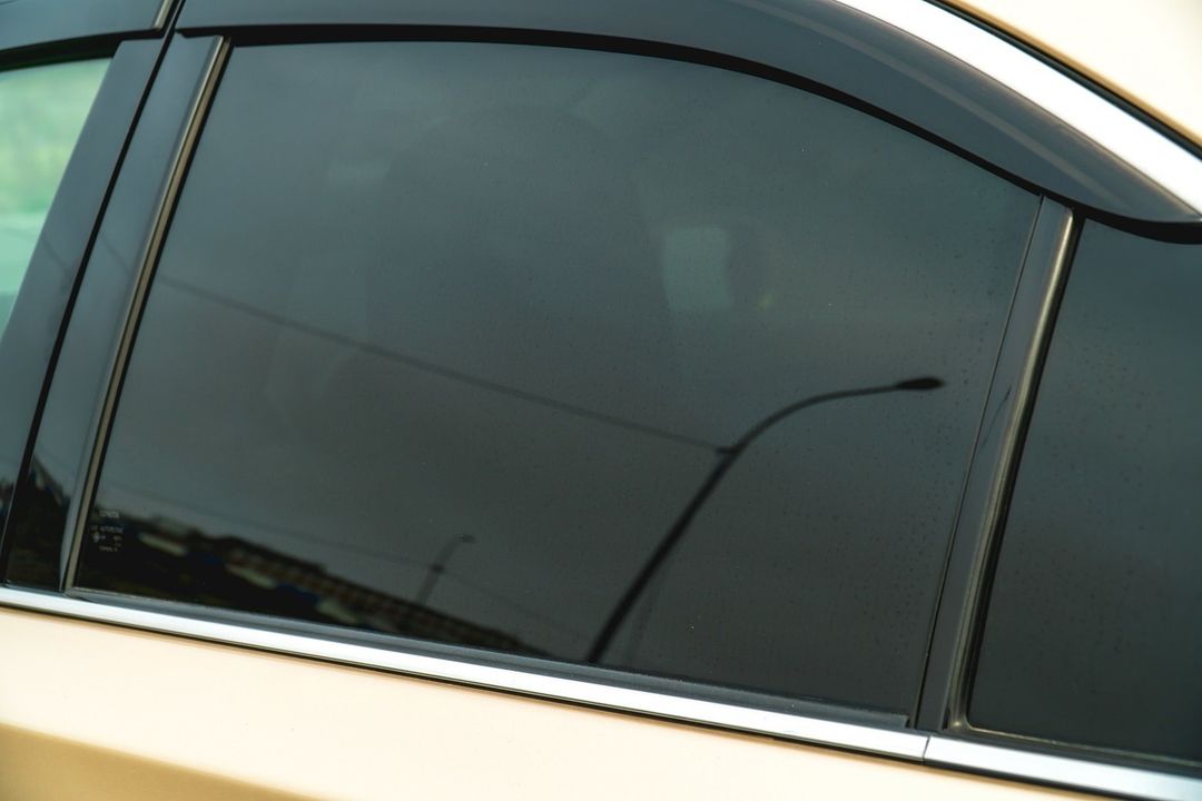 Vetro oscurante per auto