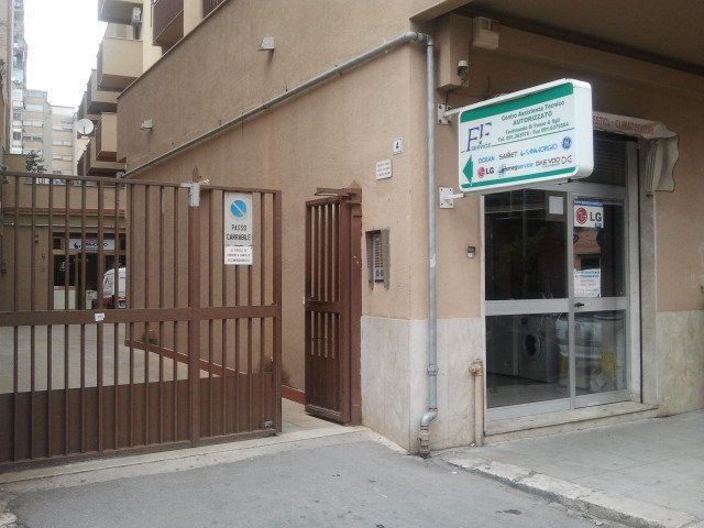 Insegna negozio