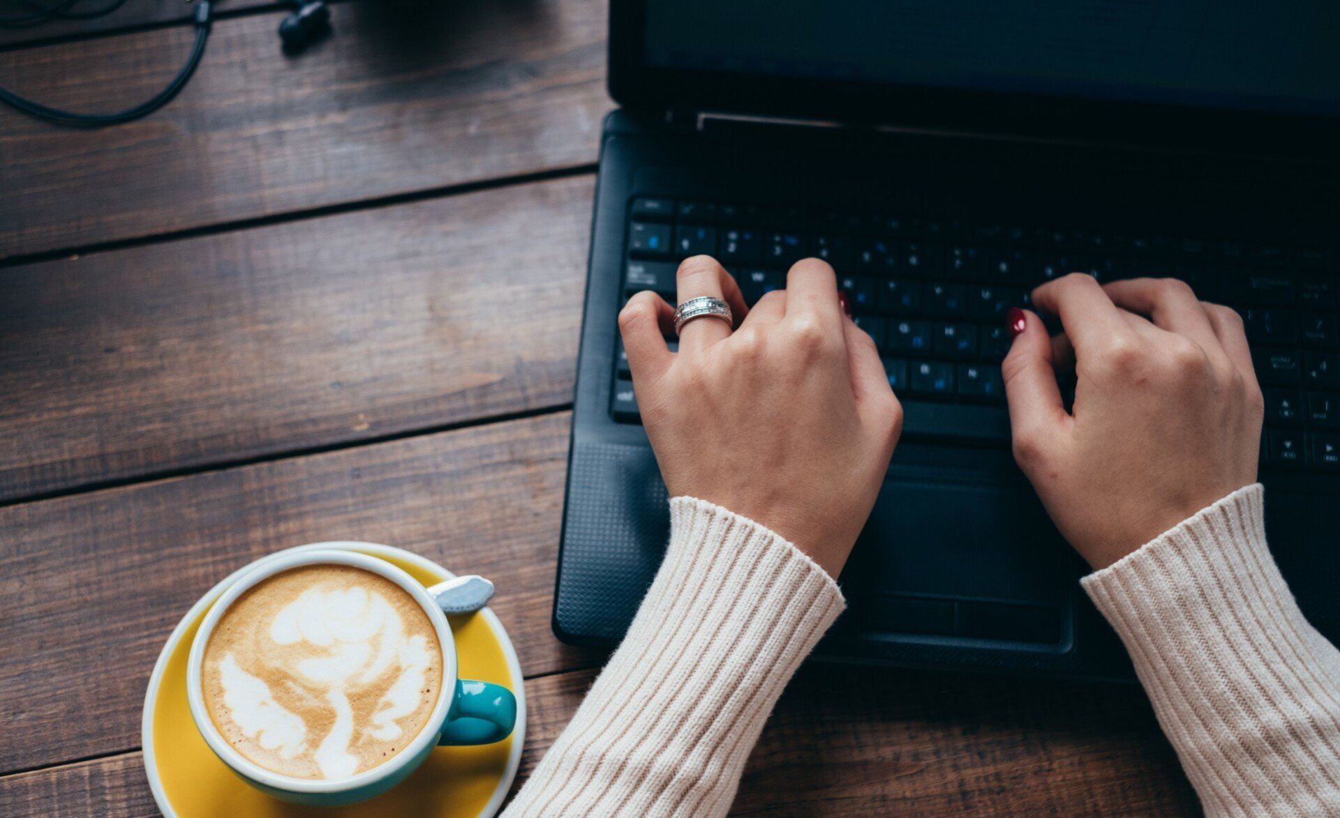 How to Respond to Negative Apartment Reviews | REPLI