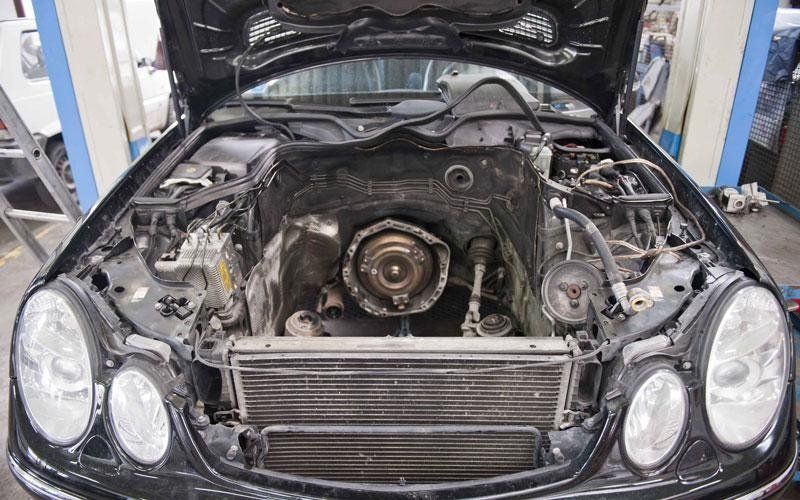 vano batteria automobile