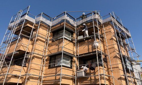 Regolando l’impalcatura