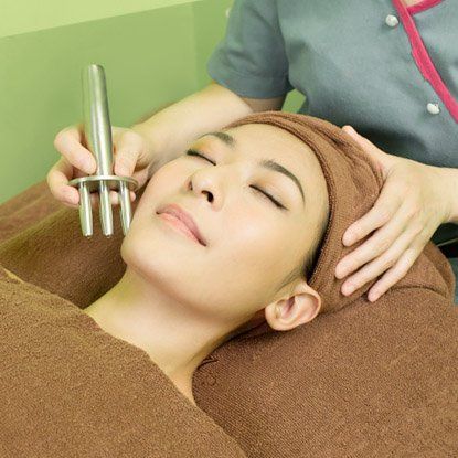 Livenwell Health Spa, 活泉經絡美療養生館,去黑眼圈眼袋專門店,去眼袋,去黑眼圈,眼袋,黑眼圈,黑眼圈治療方法,去水腫,通淋巴,失眠,通經絡,銅鑼灣通淋巴,尖沙咀通淋巴，祛黑眼圈