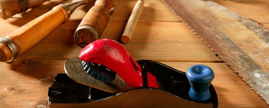 Carpentry Services - Horsham, West Sussex - G Aldridge Co - Carpenter Tools