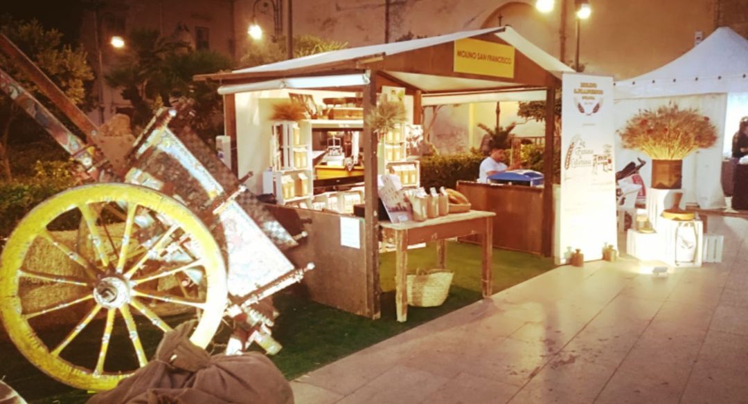 Stand vendita farine