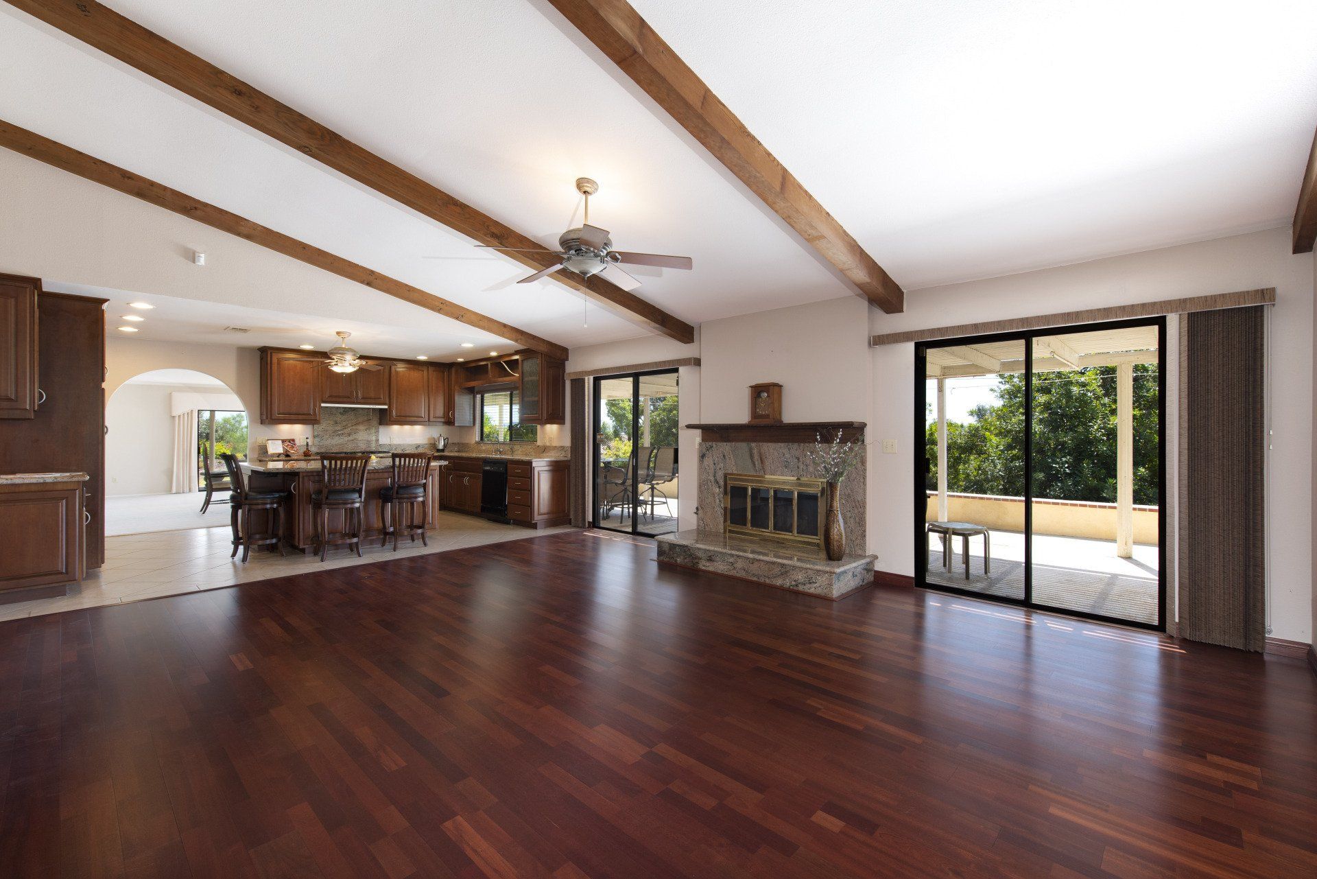 9875 Rocky Ridge
