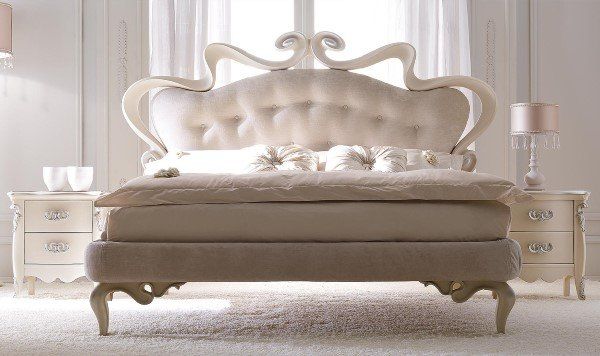 letto in pelle