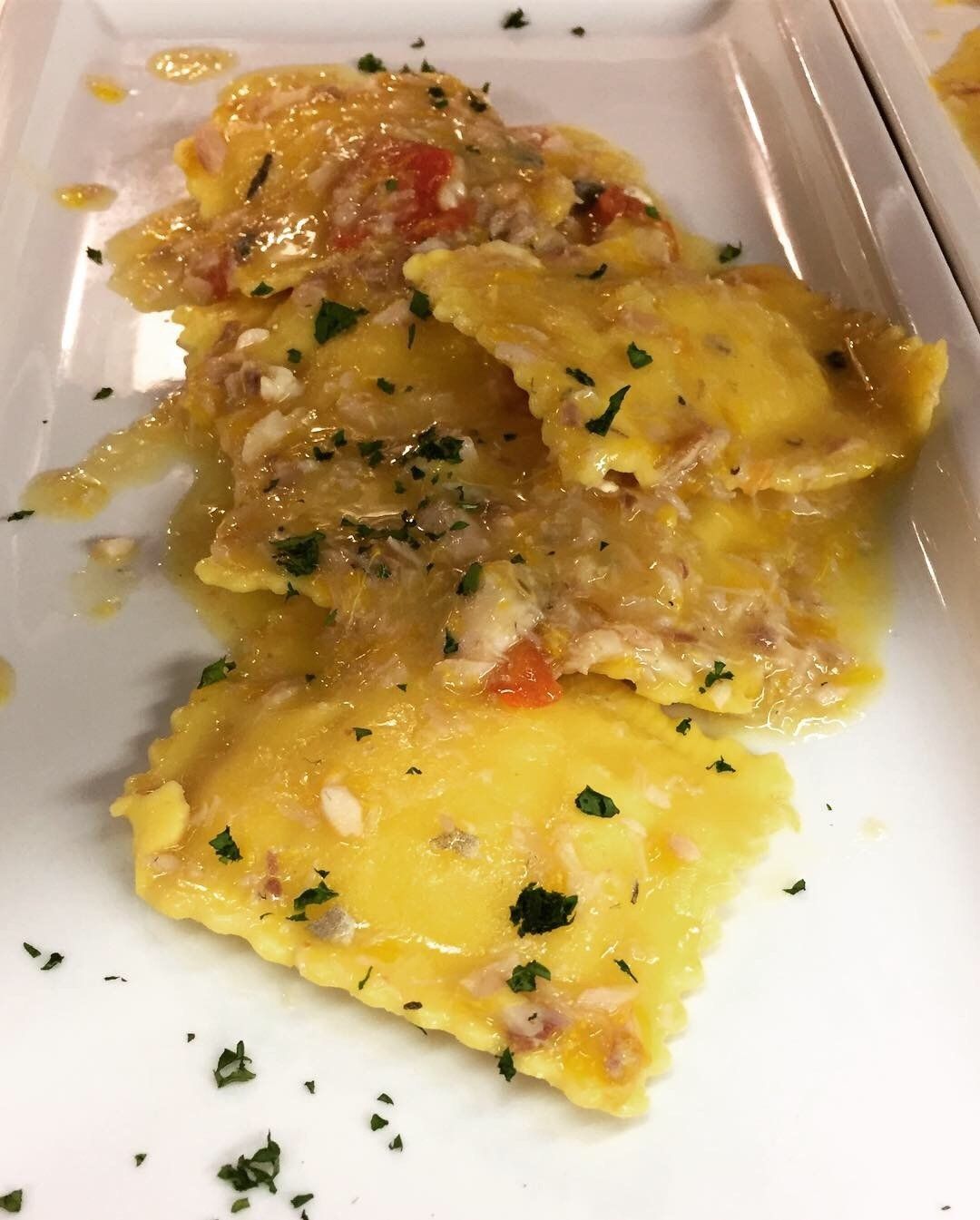 preparazione delle pizze