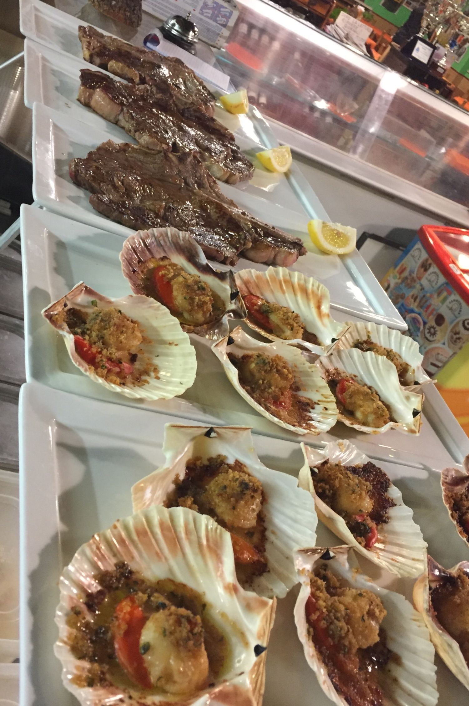 portate di pesce e carne