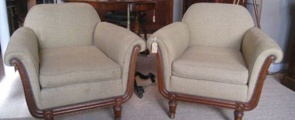 two soafas