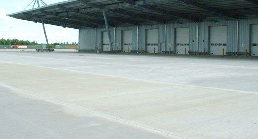 Large bay pavement