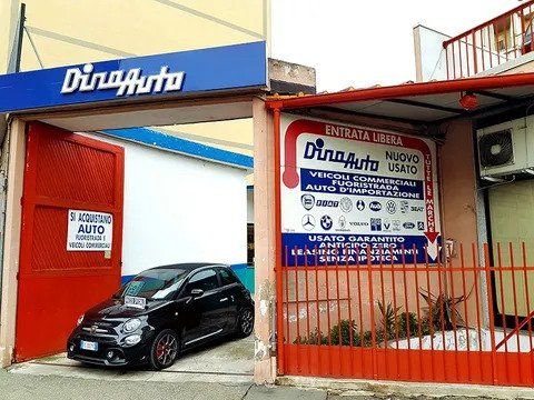 concessionaria di automobili usate e nuove