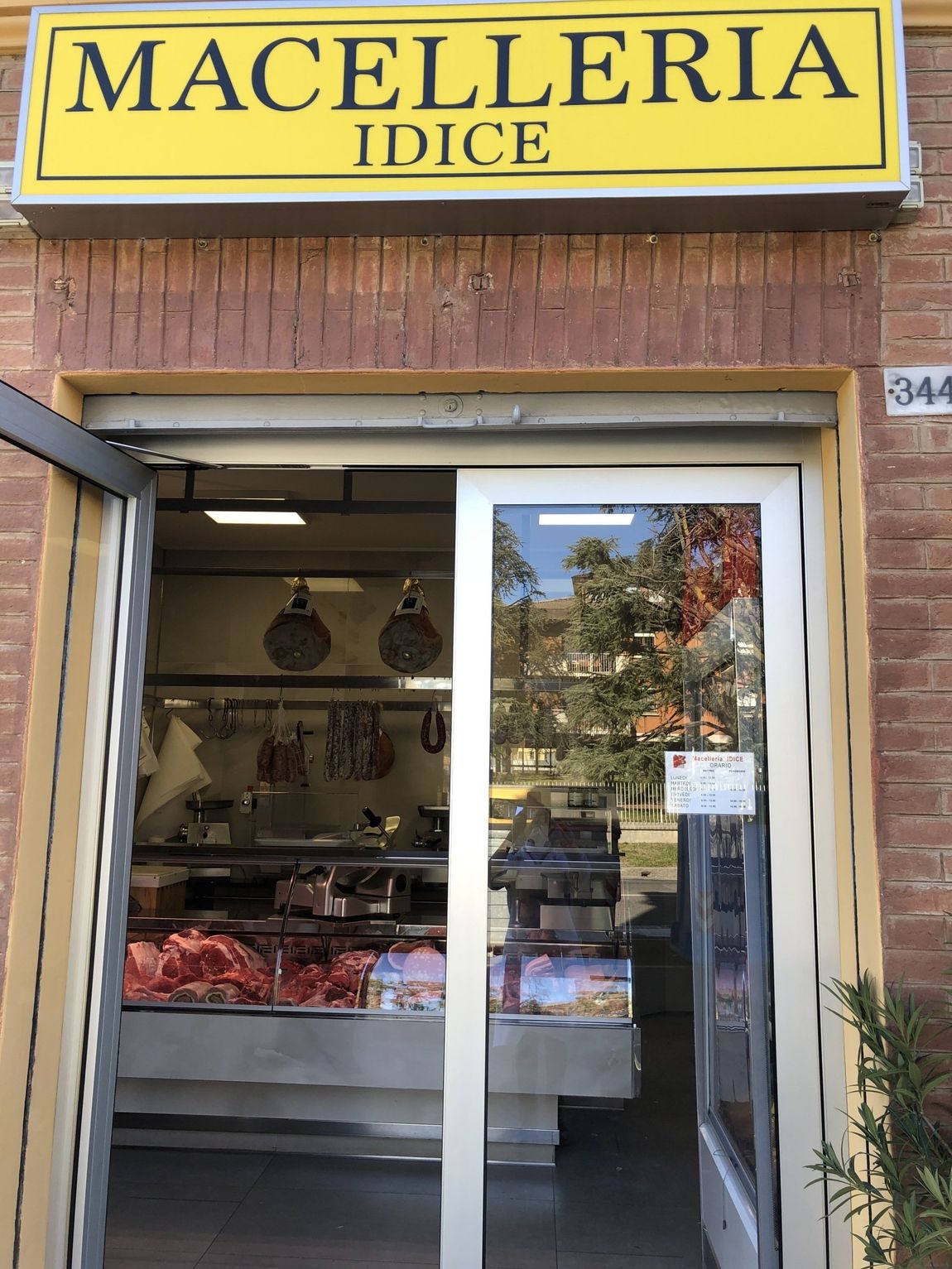 carne in vetrina