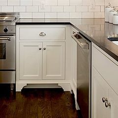 White Cabinets On Kitchen — Wilmington, NC — The Cabinet Gallery White Cabinets On Kitchen — Wilmington, NC — The Cabinet Gallery