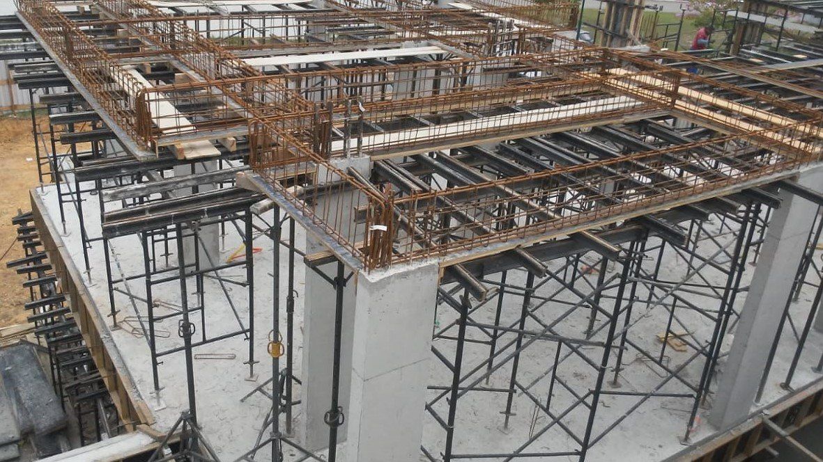 Escoras Equimax em Uso na Obra