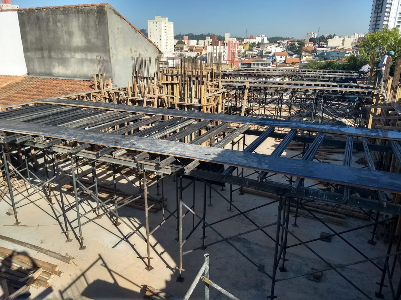 Escoras Equimax em Uso na Obra