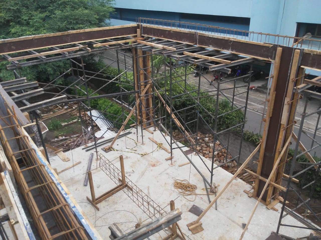 Torre de Escoramento em Vigas Equimax