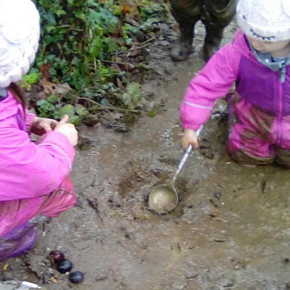 getting muddy at forest school