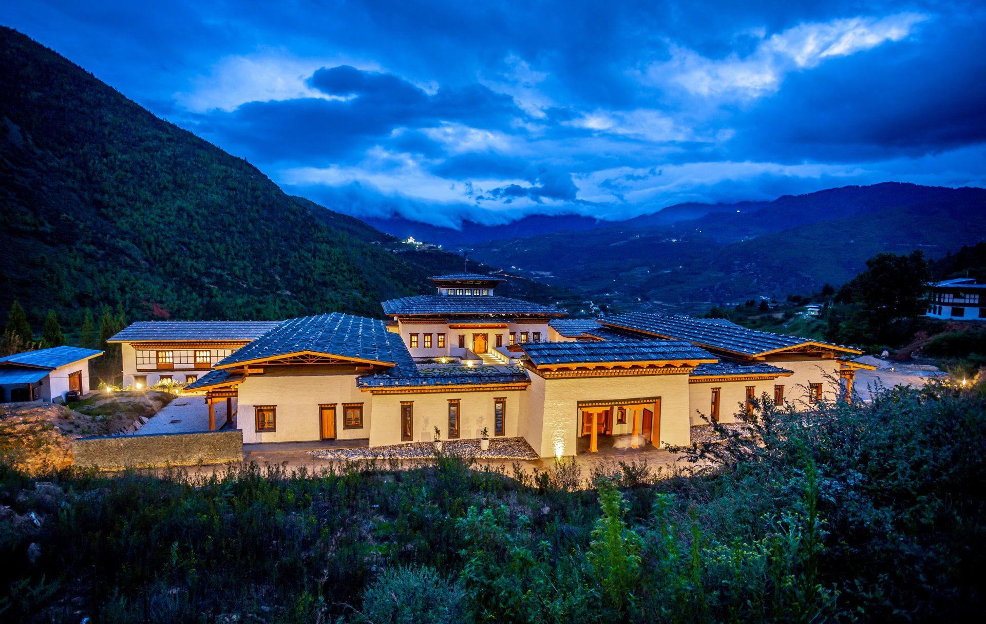Bhutan Luxury Tour