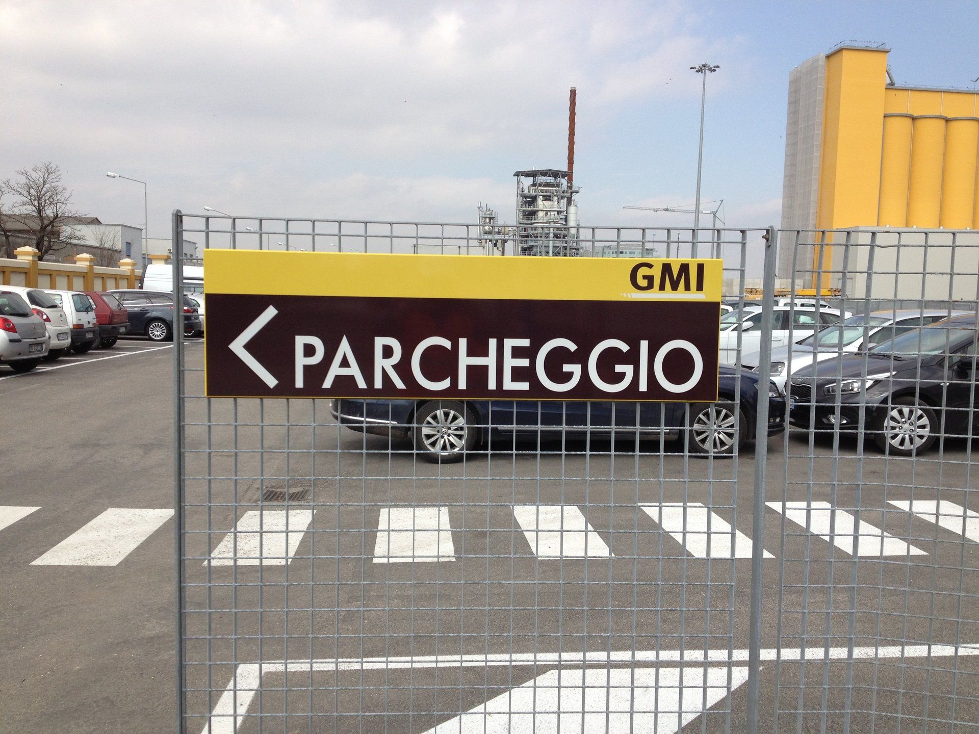 cartellone gmi parcheggio
