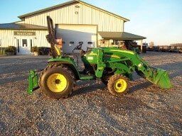 Landscaping / Compact Tracors Landscaping / Compact Tracors