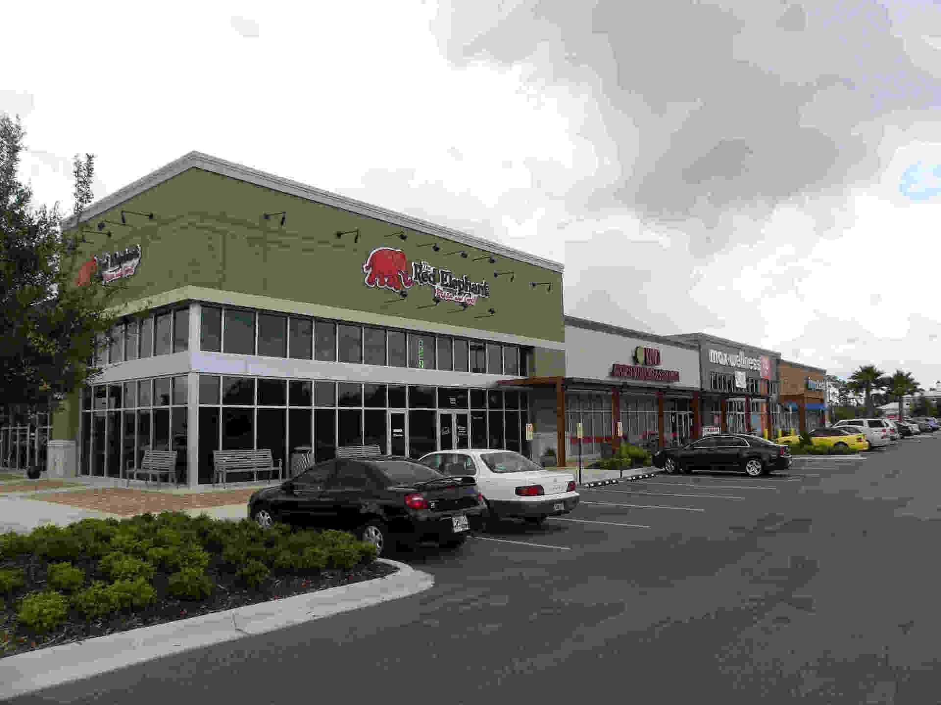 Green Commercial Building — Closers in Brandon, FL