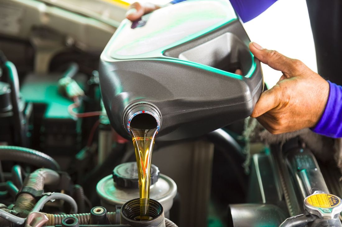 Cambio olio motore