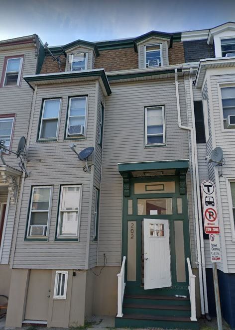 202 LEXINGTON
